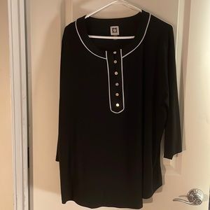 Black tunic with gold details